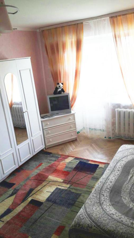 Однокомнатная Квартира На Улице Попудренко キエフ エクステリア 写真